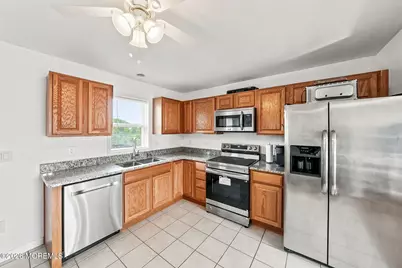 907 Harris Avenue, Keyport, NJ 07735 - Photo 14