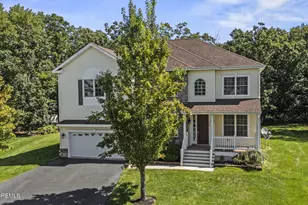 14 Angel Ct, Howell Township, NJ 07731 - Photo 2