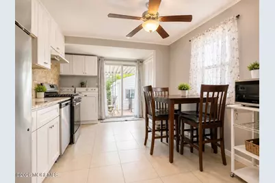162 Seabreeze Way, Keansburg, NJ 07734 - Photo 2