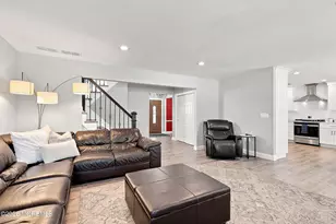 24 Crater Lake Rd, Howell Township, NJ 07731 - Photo 4