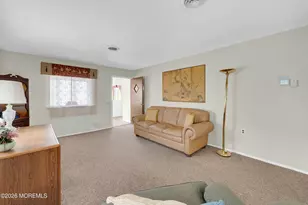 40 Constitution Blvd, Whiting, NJ 08759 - Photo 6