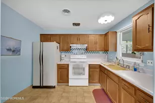 40 Constitution Blvd, Whiting, NJ 08759 - Photo 10