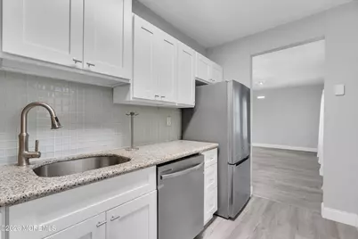 96 White Street #D, Eatontown, NJ 07724 - Photo 4