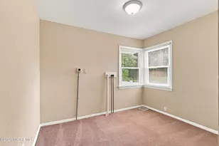13 Charles St, Matawan, NJ 07747 - Photo 12