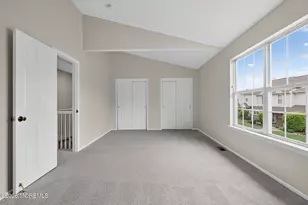 72 Sassafras Ct, North Brunswick Township, NJ 08902 - Photo 10