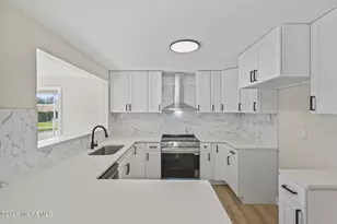 164A Kalmia Plaza, Monroe Township, NJ 08831 - Photo 1