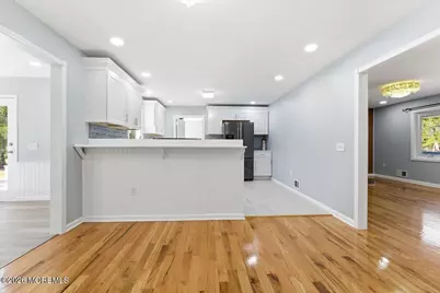 629 W Commodore Boulevard, Jackson, NJ 08527 - Photo 10