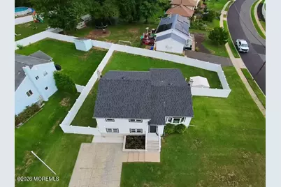 8 Forsgate Drive, Freehold, NJ 07728 - Photo 28
