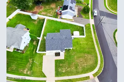 8 Forsgate Drive, Freehold, NJ 07728 - Photo 26