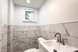 8 Forsgate Dr, Freehold, NJ 07728 - Photo 18