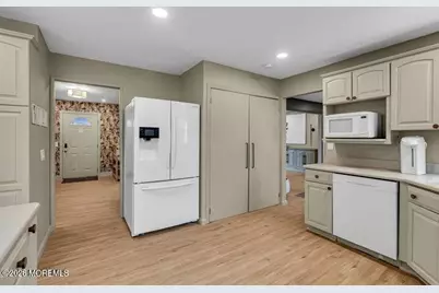 19 Fieldstone Lane, Ocean, NJ 07712 - Photo 14