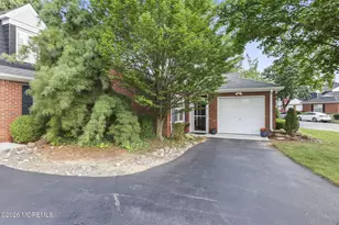 24 Magnolia Dr, Spring Lake, NJ 07762 - Photo 2