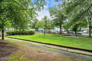 613 Randall Way, Aberdeen Township, NJ 07747 - Photo 36
