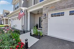 31 Penny Ln, Neptune Township, NJ 07753 - Photo 2