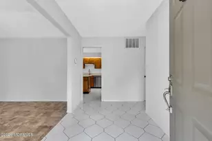 6 Rutherford Hayes Dr, Monroe Township, NJ 08831 - Photo 6