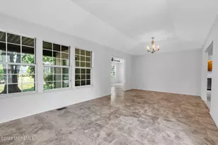 6 Rutherford Hayes Dr, Monroe Township, NJ 08831 - Photo 10