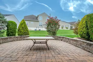 12 Crenshaw Ct, Monroe Township, NJ 08831 - Photo 8