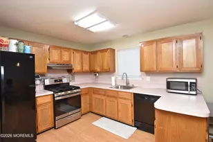 534 Davids Ct, Lakewood, NJ 08701 - Photo 4