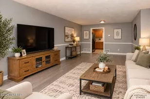 534 Davids Ct, Lakewood, NJ 08701 - Photo 2