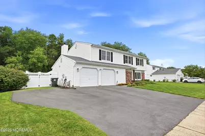 63 Hedgewood Road, Howell Township, NJ 07731 - Photo 4