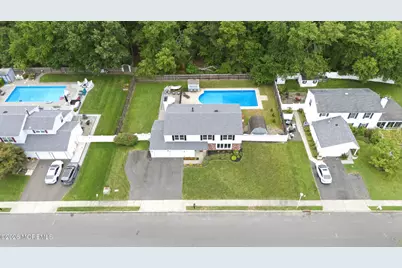 63 Hedgewood Road, Howell Township, NJ 07731 - Photo 2