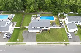 63 Hedgewood Rd, Howell Township, NJ 07731 - Photo 2