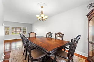 35 Chesapeake Rd, Manalapan Township, NJ 07726 - Photo 12