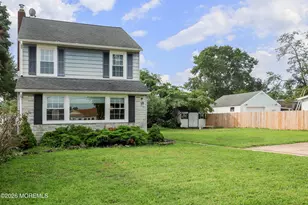 30 Linton Pl, Keansburg, NJ 07734 - Photo 2