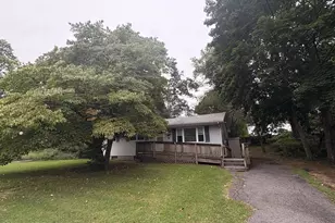 11 Brookwood Pkwy, Jackson, NJ 08527 - Photo 2