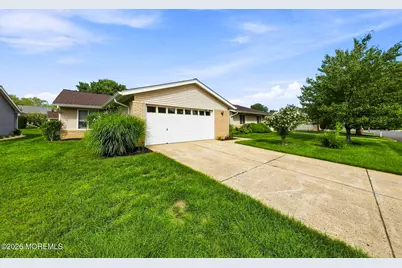 433 A Andover Drive, Monroe Township, NJ 08831 - Photo 2