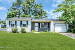 14 S Chestnut Ave, Manchester Township, NJ 08759 - Photo 1