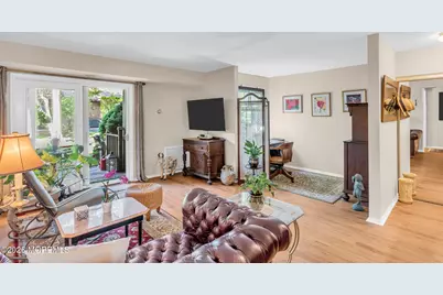 21 Concord Court #A, Red Bank, NJ 07701 - Photo 6
