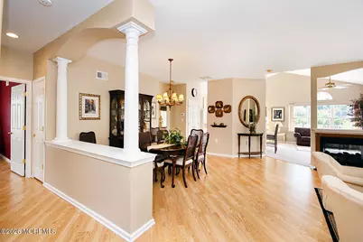 20 Derry Meeting Drive, Manalapan Township, NJ 07726 - Photo 8