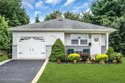 27 Bolans Court, Toms River Township, NJ 08757 - Photo 2