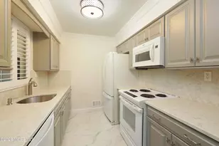 101 Wellington Pl, Matawan, NJ 07747 - Photo 8