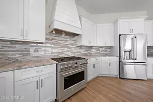242 N 8th St, Surf City, NJ 08008 - Photo 10