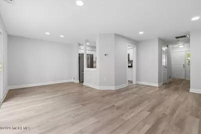 70 Oak Lane, Eatontown, NJ 07724 - Photo 8