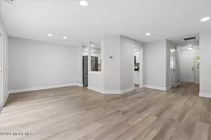 70 Oak Ln, Eatontown, NJ 07724 - Photo 8