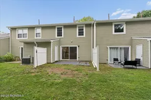 70 Oak Ln, Eatontown, NJ 07724 - Photo 22