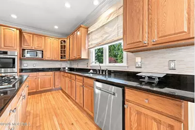 114 Candido Court, Manalapan Township, NJ 07726 - Photo 14