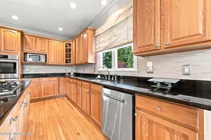 114 Candido Ct, Manalapan Township, NJ 07726 - Photo 14