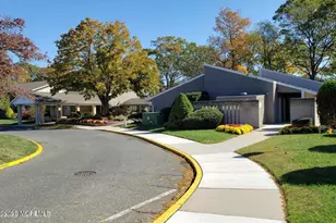 10 Lexington Ct, Red Bank, NJ 07701 - Photo 16
