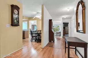 95 Sleepy Hollow Dr, Brick, NJ 08724 - Photo 2