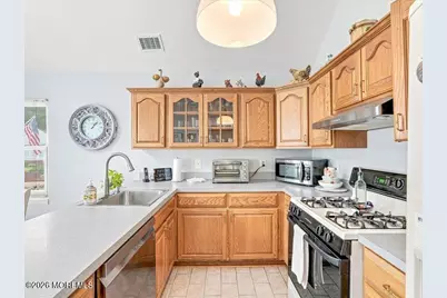 108 Longwood Drive, Manahawkin, NJ 08050 - Photo 10