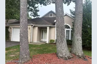 8 Llewellyn Court, Jackson, NJ 08527 - Photo 2