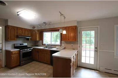 450 Redmond Avenue, Oakhurst, NJ 07755 - Photo 4
