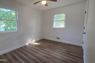 8 Oak Leaf Ln, Toms River Township, NJ 08755 - Photo 6