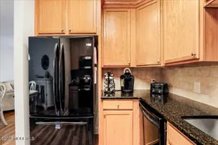 203 Canterbury Ln, Morganville, NJ 07751 - Photo 6