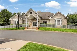 203 Canterbury Ln, Morganville, NJ 07751 - Photo 24