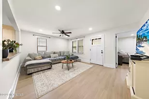 20 Weston Pl, Eatontown, NJ 07724 - Photo 6